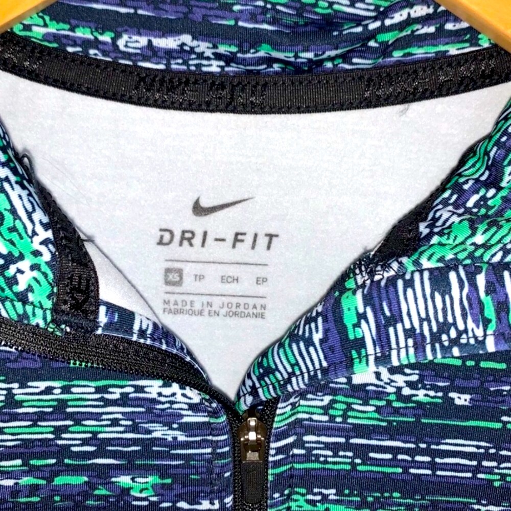 NIKE Dri-Fit Half-Zip Pullover XS - Picture 3 of 5